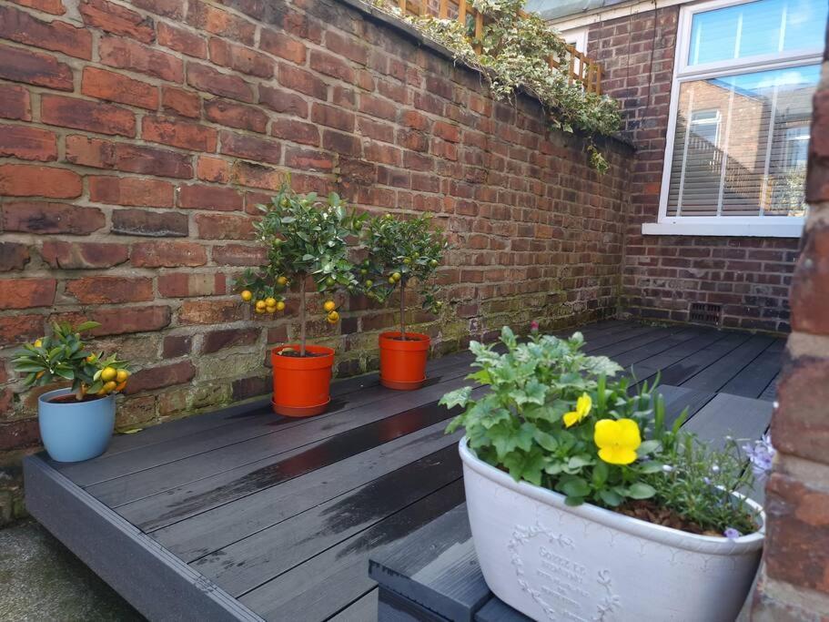 マンチェスター Gorgeous Edwardian Terrace In Old Traffordヴィラ エクステリア 写真